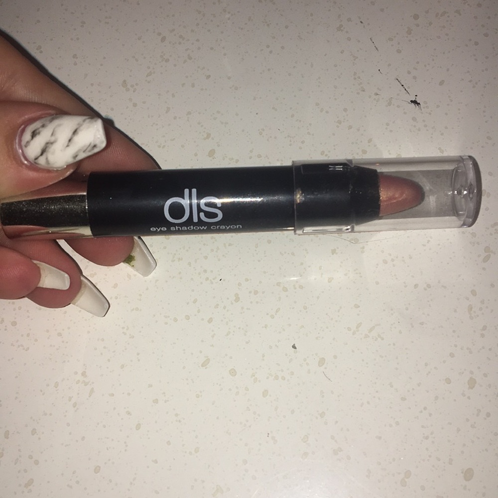 DIS Eyeshadow Crayon